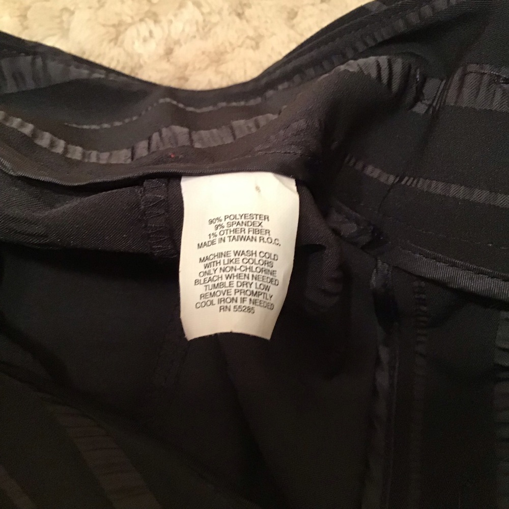 Express Capris - Picture 5 of 6